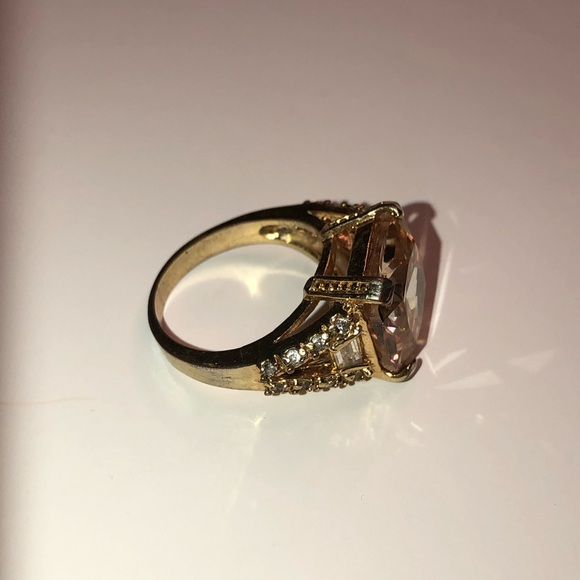 Topaz ring - Picture 2 of 2